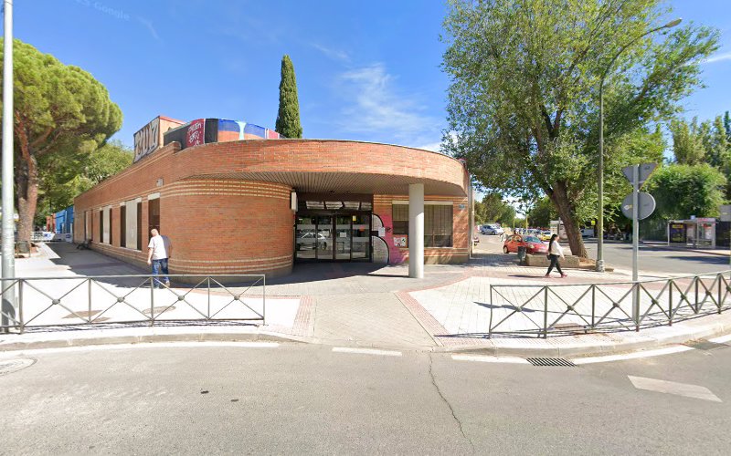 Miguel Angel Iñigo. Osteopatía & Pilates